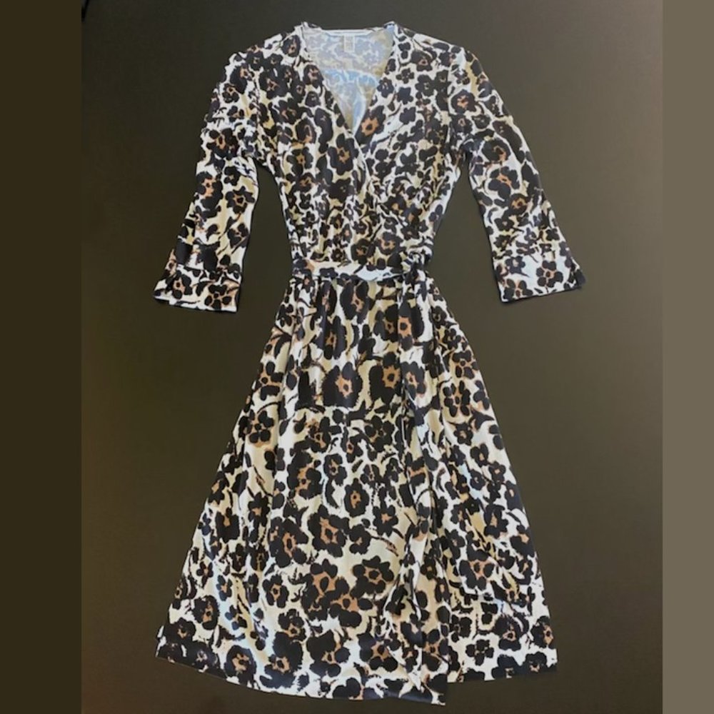 Diane Von Furstenberg Julian Wrap Dress - Size 4